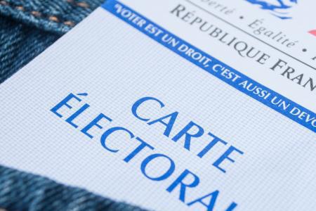 AVIS AUX ELECTEURS